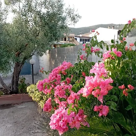 Holiday home Oleandro